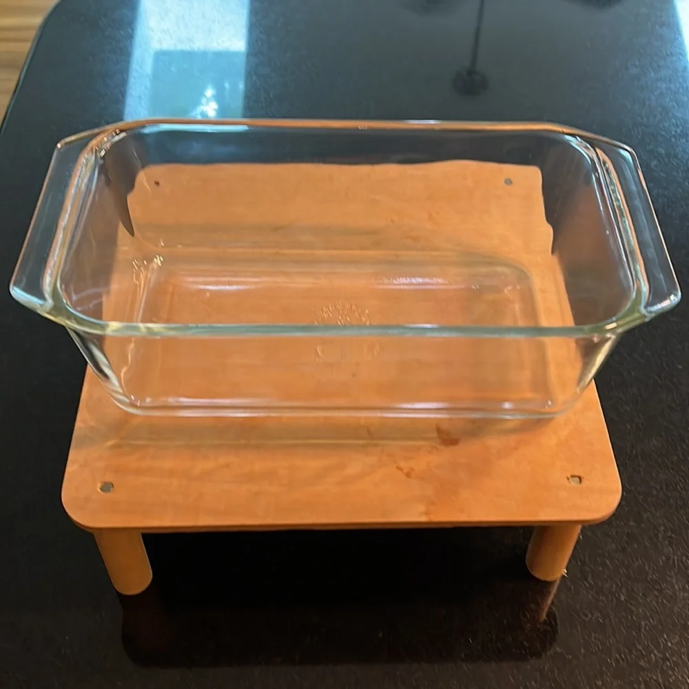 Pyrex - Loaf Dish. Nice Vintage Condition.